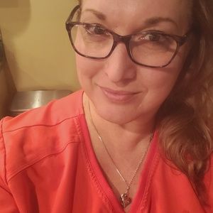 Meet your Posher, Heidi